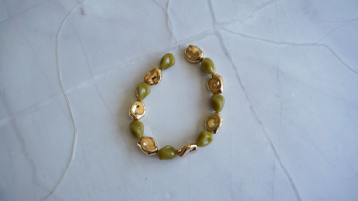 DIY: A Collection of Bracelets in Shades of Green : Step 1 DIY: A Collection of Bracelets in Shades of Green : Step 1