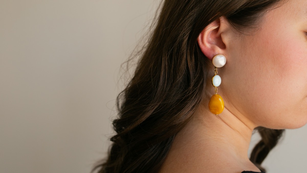 DIY Tutorial: 3 Earring Designs with Beads and Resin Cabochons DIY Tutorial: 3 Earring Designs with Beads and Resin Cabochons