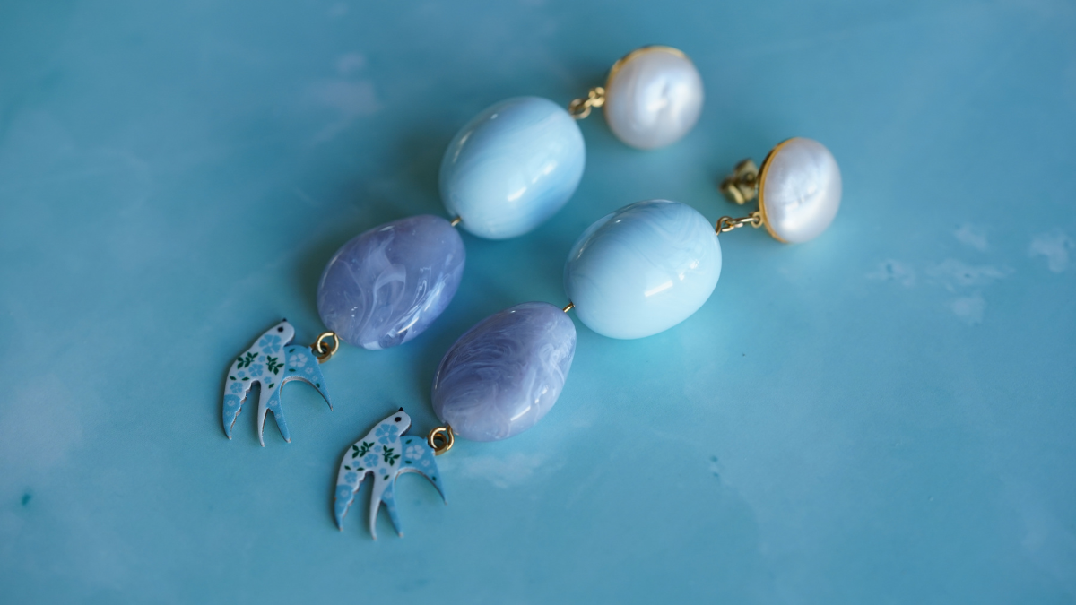 DIY Tutorial: 3 Earring Designs with Beads and Resin Cabochons : Step 7 DIY Tutorial: 3 Earring Designs with Beads and Resin Cabochons : Step 7