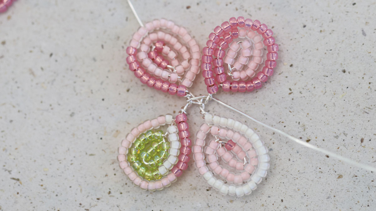 Miyuki Seed Bead Flower - Hydrangea : Step 7
