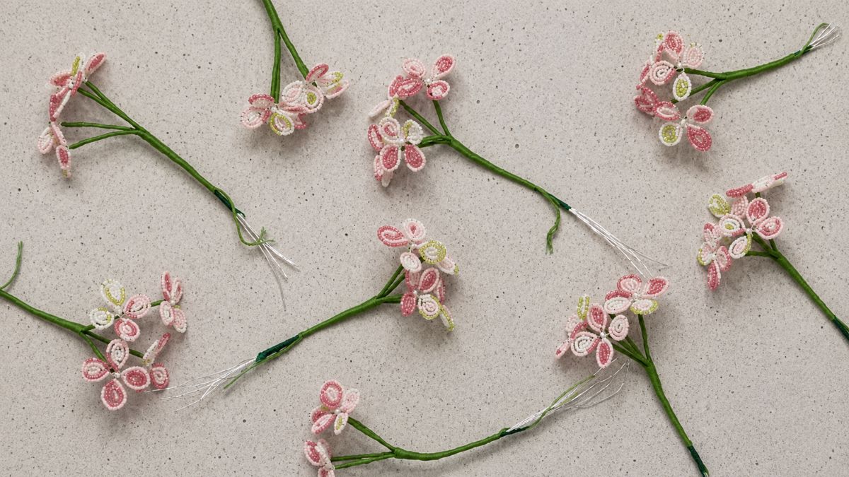 Miyuki Seed Bead Flower - Hydrangea : Step 16