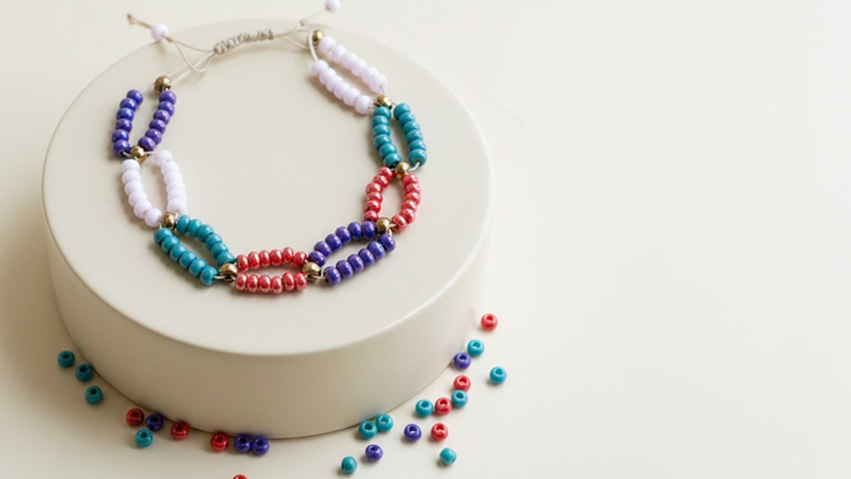 Schema Colorful link bracelet with 6/0 and 5/0 seed beads Schema Colorful link bracelet with 6/0 and 5/0 seed beads