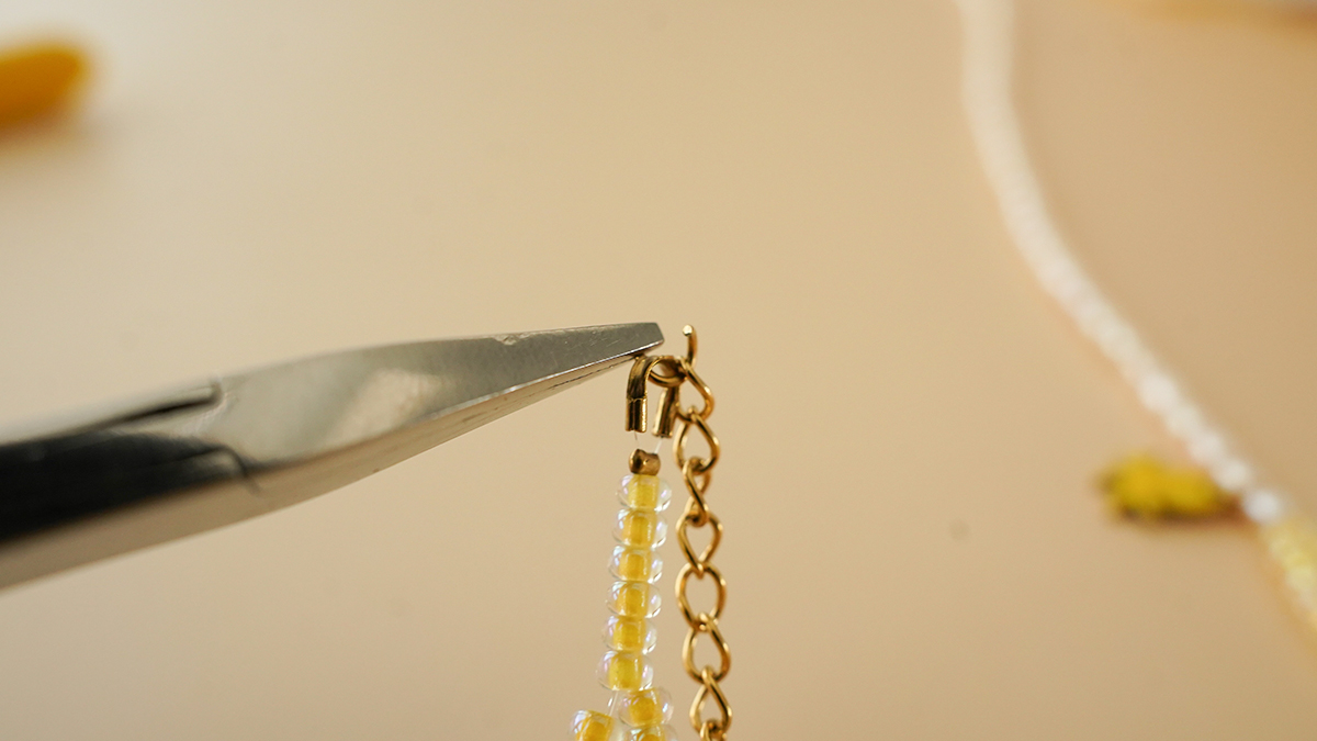 Miyuki Bead and Freshwater Pearl Necklace — Easy DIY Jewelry Tutorial : Step 6 Miyuki Bead and Freshwater Pearl Necklace — Easy DIY Jewelry Tutorial : Step 6