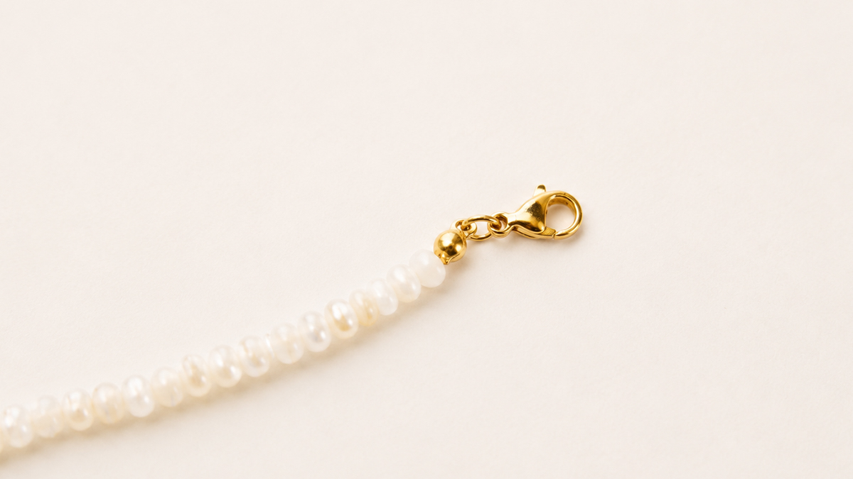 Multi-strand necklace made of gemstones and mother-of-pearl beads : Step 4 Multi-strand necklace made of gemstones and mother-of-pearl beads : Step 4