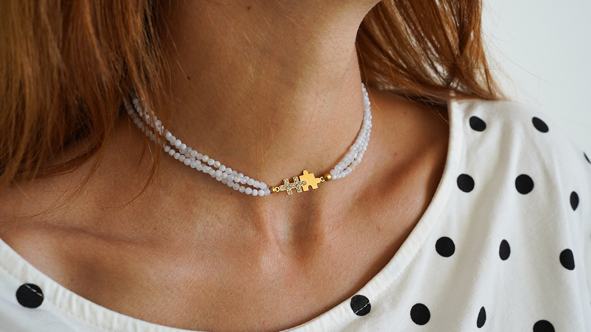 Schema Triple-strand blue agate necklace Schema Triple-strand blue agate necklace