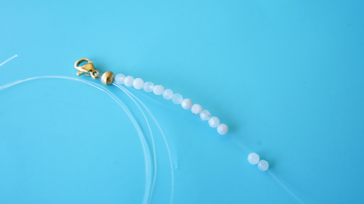 Triple-strand blue agate necklace : Step 4 Triple-strand blue agate necklace : Step 4