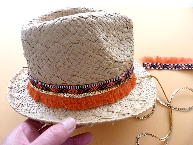 Custom panama hat with braid, sequins and cauri shells : Step 2