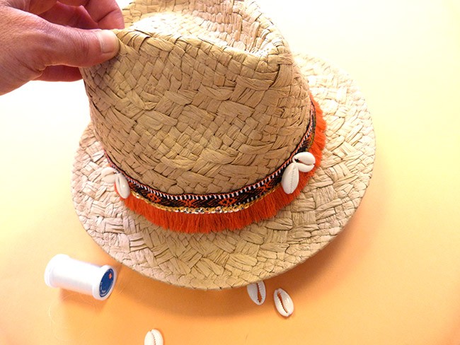 Custom panama hat with braid, sequins and cauri shells : Step 3