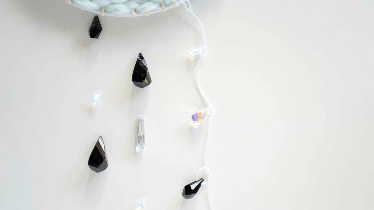 Round wall weaving by Julie Robert : Step 12