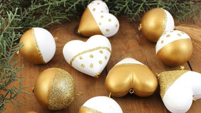 DIY Christmas balls to make yourself in Scultoline
