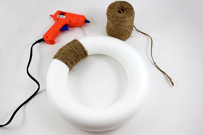 DIY natural Christmas wreath : Step 1