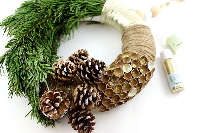 DIY natural Christmas wreath : Step 7