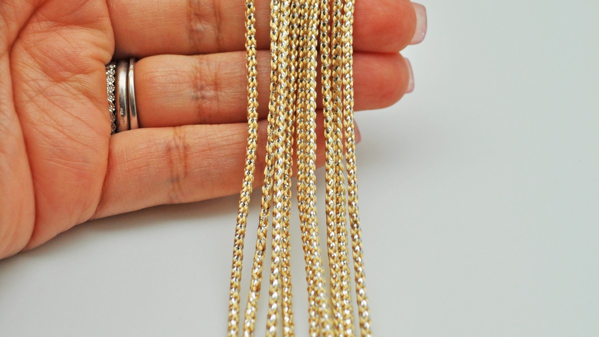 Headband Toho seed beads and PureCrystal crystals chain : Step 2