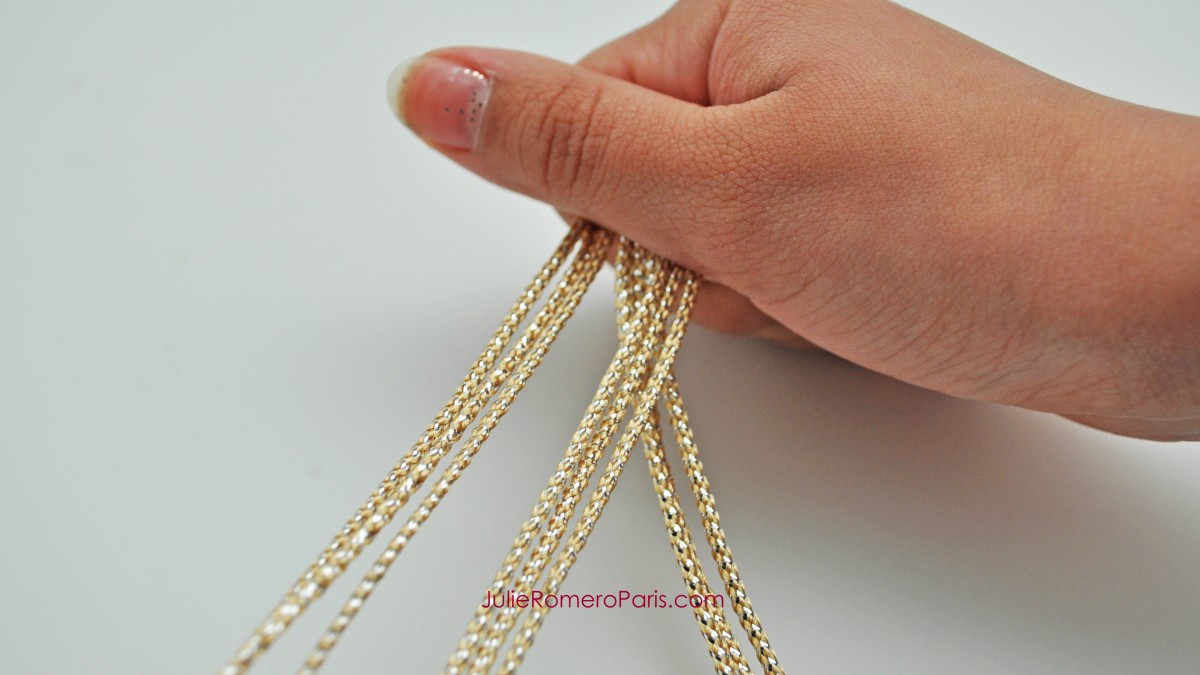 Headband Toho seed beads and PureCrystal crystals chain : Step 3