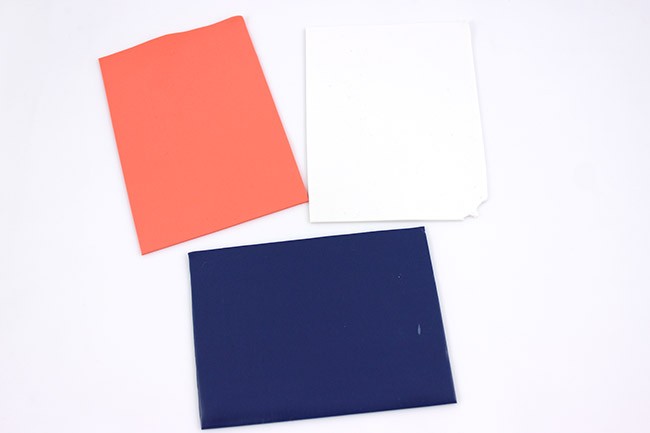 Necklace and earrings set in flamingo-coloured Fimo with cowries : Step 1