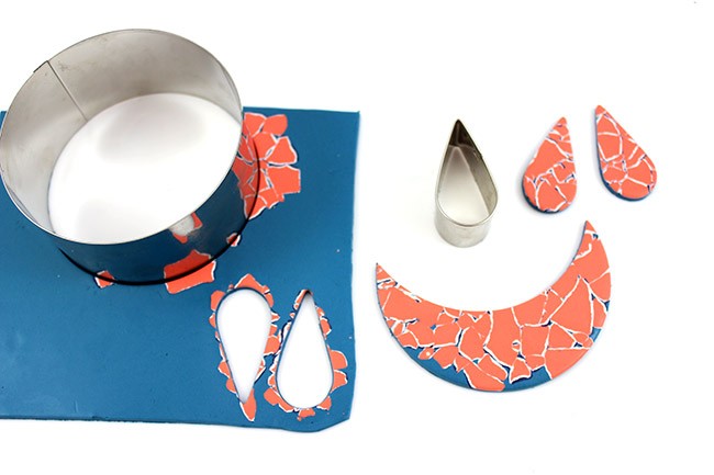 Necklace and earrings set in flamingo-coloured Fimo with cowries : Step 5