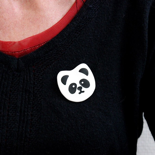 Schema  Panda brooch in Fimo clay and liquid Sculpey