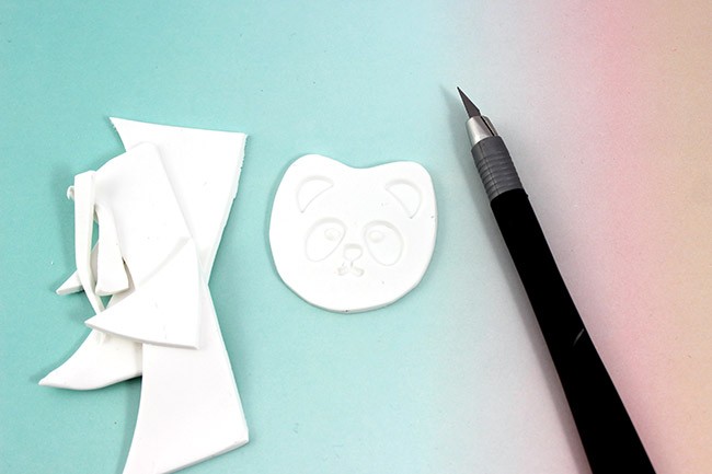 Panda brooch in Fimo clay and liquid Sculpey : Step 3