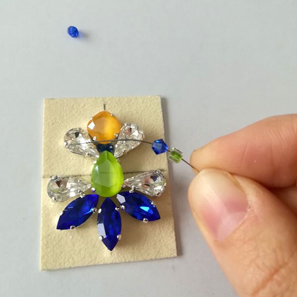cabochon earrings PureCrystal majestic blue, buttercup and lime : Step 12