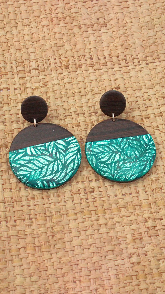 Schema  Imitation batik earrings and ebony effect on polymer clay