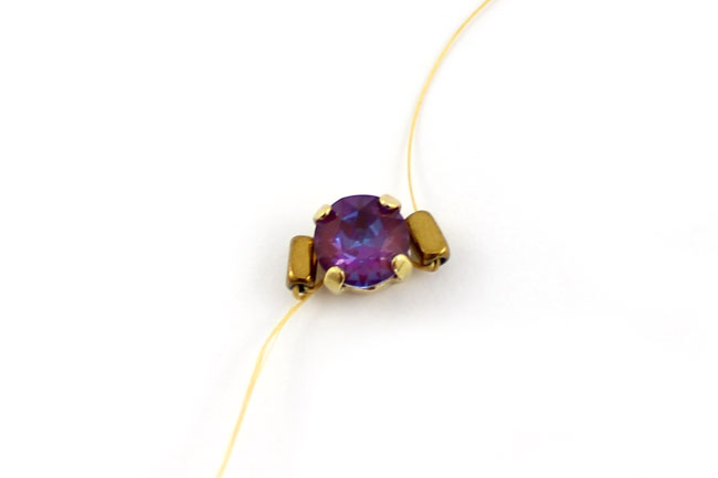PureCrystal DeLite Square Stitch Cabochon Woven Bracelet : Step 2 PureCrystal DeLite Square Stitch Cabochon Woven Bracelet : Step 2