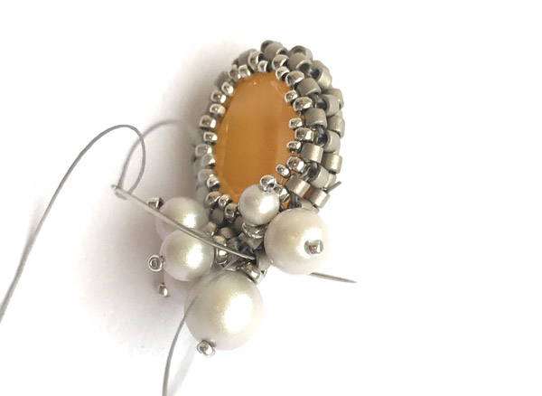 DIY Earrings with PureCrystal Crystals and Miyuki Delica Glass Beads : Step 17 DIY Earrings with PureCrystal Crystals and Miyuki Delica Glass Beads : Step 17