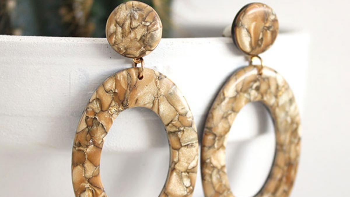 Cernit métallic champagne marble-effect earrings