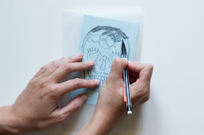 DIY postcard skull calavera mexicana with rubber stamp carved oneself : Step 2