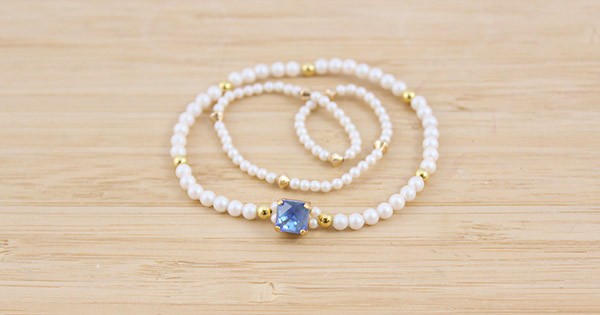 Schema  Square Ocean DeLite Kaleidoscope Elastic Bracelet with PureCrystal Pearl Beads
